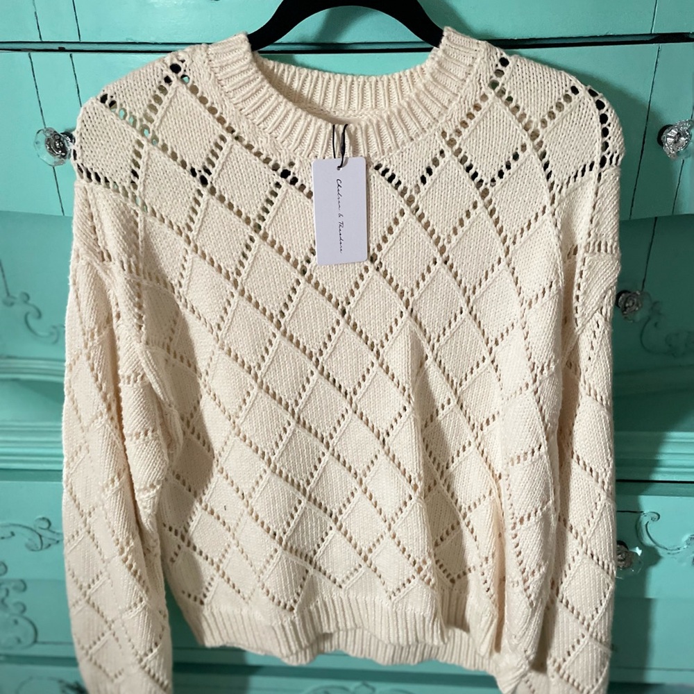Cecico Ivory Diamond Knit Crew Neck Sweater
